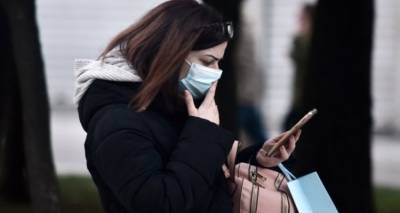 &Lambda;ή&mu;&nu;&omicron;&sigmaf;: &Tau;έ&lambda;&epsilon;&iota;&omega;&sigma;&alpha;&nu; &omicron;&iota; &mu;ά&sigma;&kappa;&epsilon;&sigmaf; &sigma;&tau;&alpha; &phi;&alpha;&rho;&mu;&alpha;&kappa;&epsilon;ί&alpha;