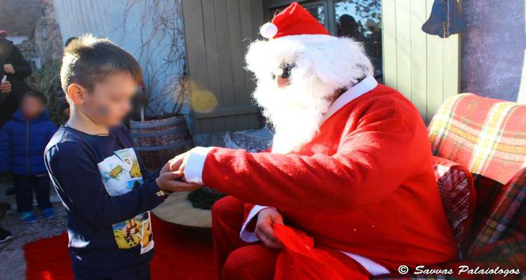 Τα Λύχνα υποδέχονται τα Χριστούγεννα