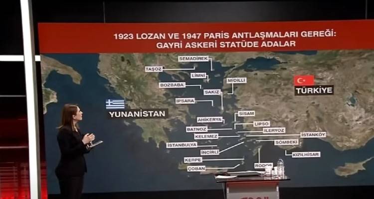 &Epsilon;&lambda;&lambda;&eta;&nu;&omicron;&tau;&omicron;&upsilon;&rho;&kappa;&iota;&kappa;ά - &Tau;&omicron;ύ&rho;&kappa;&omicron;&iota; &delta;&eta;&mu;&omicron;&sigma;&iota;&omicron;&gamma;&rho;ά&phi;&omicron;&iota;: &laquo;&Nu;&alpha; &pi;ά&rho;&omicron;&upsilon;&mu;&epsilon; &tau;&alpha; &nu;&eta;&sigma;&iota;ά &pi;&omicron;&upsilon; &mu;&alpha;&sigmaf; έ&kappa;&lambda;&epsilon;&psi;&epsilon; &eta; &Epsilon;&lambda;&lambda;ά&delta;&alpha;&raquo;