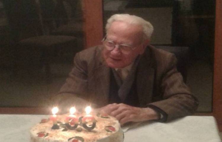 &Tau;&alpha; 100 έ&kappa;&lambda;&epsilon;&iota;&sigma;&epsilon; &omicron; &Lambda;&eta;&mu;&nu;&iota;ό&sigmaf; &Kappa;&omega;&nu;&sigma;&tau;&alpha;&nu;&tau;ί&nu;&omicron;&sigmaf; &Alpha;&sigma;&lambda;&alpha;&nu;ά&kappa;&eta;&sigmaf;