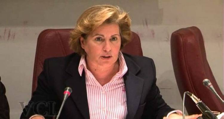 &Sigma;&epsilon; &Lambda;ή&mu;&nu;&omicron; &kappa;&alpha;&iota; &Alpha;&eta; &Sigma;&tau;&rho;ά&tau;&eta; &eta; &Chi;&rho;&iota;&alpha;&tau;&iota;ά&nu;&alpha; &Kappa;&alpha;&lambda;&omicron;&gamma;ή&rho;&omicron;&upsilon;
