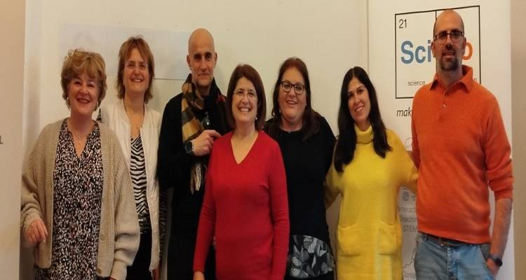 &Eta; &Pi;&alpha;&iota;&delta;&alpha;&gamma;&omega;&gamma;&iota;&kappa;ή &Omicron;&mu;ά&delta;&alpha; &tau;&omicron;&upsilon; &Gamma;&upsilon;&mu;&nu;&alpha;&sigma;ί&omicron;&upsilon; &Lambda;&iota;&beta;&alpha;&delta;&omicron;&chi;&omega;&rho;ί&omicron;&upsilon; &sigma;&tau;&omicron; &Epsilon;&upsilon;&rho;&omega;&pi;&alpha;ϊ&kappa;ό &Pi;&rho;ό&gamma;&rho;&alpha;&mu;&mu;&alpha; ERASMUS+ OpenUs4ALL