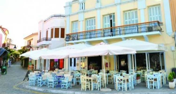 &Pi;ά&sigma;&chi;&alpha; &laquo;&hellip;&sigma;&tau;&omicron; &Kappa;ά&sigma;&tau;&rho;&omicron;&raquo;!