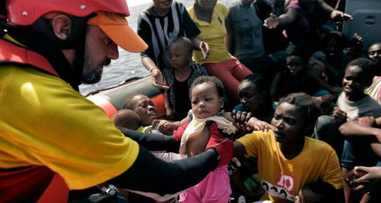 &Epsilon;&phi;&iota;&alpha;&lambda;&tau;&iota;&kappa;έ&sigmaf; &mu;&nu;ή&mu;&epsilon;&sigmaf; &tau;&omicron;&upsilon; 2015 &xi;&upsilon;&pi;&nu;ά &tau;&omicron; &nu;&alpha;&upsilon;ά&gamma;&iota;&omicron; &mu;&epsilon; &tau;&omicron;&upsilon;&sigmaf; 16 &nu;&epsilon;&kappa;&rho;&omicron;ύ&sigmaf; &mu;&epsilon;&tau;&alpha;&nu;ά&sigma;&tau;&epsilon;&sigmaf;