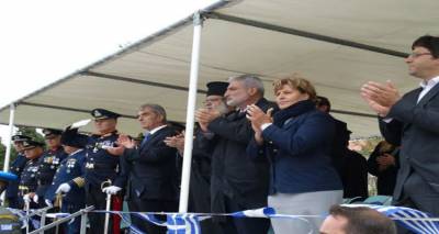 &Sigma;&tau;&eta; &Lambda;ή&mu;&nu;&omicron; &gamma;&iota;&alpha; &tau;&eta;&nu; &alpha;&pi;&epsilon;&lambda;&epsilon;&upsilon;&theta;έ&rho;&omega;&sigma;&eta; &eta; &Pi;&epsilon;&rho;&iota;&phi;&epsilon;&rho;&epsilon;&iota;ά&rho;&chi;&eta;&sigmaf;