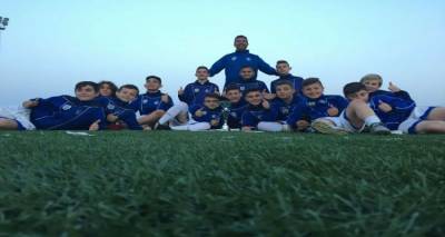 Έ&rho;&chi;&epsilon;&tau;&alpha;&iota; &kappa;&alpha;&iota; &phi;έ&tau;&omicron;&sigmaf; &Lambda;ή&mu;&nu;&omicron; &omicron; &Alpha;&pi;ό&lambda;&lambda;&omega;&nu; &Beta;&omicron;&upsilon;&nu;&alpha;&rho;&alpha;&kappa;ί&omicron;&upsilon;