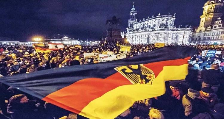 &Phi;&omicron;&upsilon;&nu;&tau;ώ&nu;&epsilon;&iota; &tau;&omicron; &mu;&epsilon;&tau;&alpha;&nu;&alpha;&sigma;&tau;&epsilon;&upsilon;&tau;&iota;&kappa;ό &sigma;&tau;&eta; &Gamma;&epsilon;&rho;&mu;&alpha;&nu;ί&alpha;
