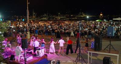 Έ&rho;&chi;&epsilon;&tau;&alpha;&iota; &laquo;&Theta;&epsilon;&sigma;&sigma;&alpha;&lambda;&iota;&kappa;ή &Beta;&rho;&alpha;&delta;&iota;ά&raquo; &sigma;&tau;&omicron; &Theta;&epsilon;&alpha;&tau;&rho;ά&kappa;&iota; &tau;&omicron;&upsilon; &Mu;&omicron;ύ&delta;&rho;&omicron;&upsilon;!