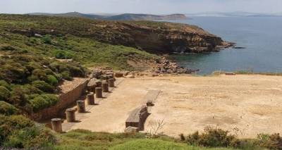 &Lambda;ή&mu;&nu;&omicron;&sigmaf;: &Kappa;&lambda;&epsilon;&iota;&sigma;&tau;ά &omega;&sigmaf; &tau;&iota;&sigmaf; 15 &Iota;&omicron;&upsilon;&lambda;ί&omicron;&upsilon; &tau;&alpha; &Kappa;&alpha;&beta;&epsilon;ί&rho;&iota;&alpha;