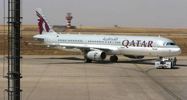 Έμαθε ότι ο άντρας της την απατά και έκανε άνω-κάτω το αεροπλάνο!