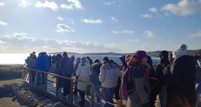 poy-kryvetai-i-ypsipyli-dyo-peripatoi-stin-akri-tou-xronou