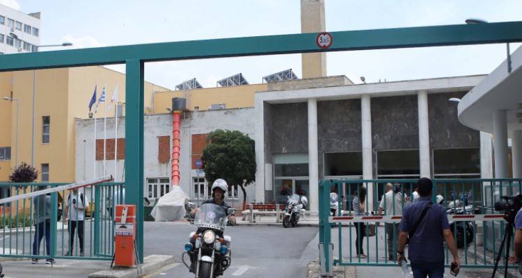 Λήξη συναγερμού στο ΑΧΕΠΑ για ύποπτο κρούσμα κορωνοϊού | Ανδρας νοσηλεύεται σε καραντίνα