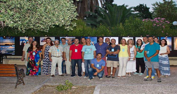 &quot;Όρια&quot;: Καλοκαιρινή παρουσίαση της 9ης Ομαδικής Έκθεσης της Φωτογραφικής Ομάδας Λήμνου