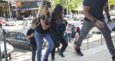 &Delta;&omicron;&lambda;&omicron;&phi;&omicron;&nu;ί&alpha; &sigma;&tau;&omicron;&nu; &Epsilon;ύ&omicron;&sigma;&mu;&omicron;: &Eta; &mu;&eta;&tau;έ&rho;&alpha; &mu;&omicron;&upsilon; &mu;&epsilon; έ&beta;&alpha;&lambda;&epsilon; &nu;&alpha; &pi;&omega; ό&tau;&iota; &mu;&epsilon; &kappa;&alpha;&kappa;&omicron;&pi;&omicron;&iota;&omicron;ύ&sigma;&epsilon; &sigma;&epsilon;&xi;&omicron;&upsilon;&alpha;&lambda;&iota;&kappa;ά, &lambda;έ&epsilon;&iota; &eta; &kappa;ό&rho;&eta; &alpha;&pi;ό &tau;&eta; &phi;&upsilon;&lambda;&alpha;&kappa;ή