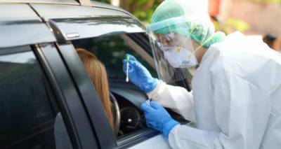 &Lambda;ή&mu;&nu;&omicron;&sigmaf;: &Sigma;&upsilon;&nu;&epsilon;&chi;ί&zeta;&omicron;&nu;&tau;&alpha;&iota; &tau;&alpha; drive through rapid test | 15 &sigma;ή&mu;&epsilon;&rho;&alpha;, ό&lambda;&alpha; &alpha;&rho;&nu;&eta;&tau;&iota;&kappa;ά