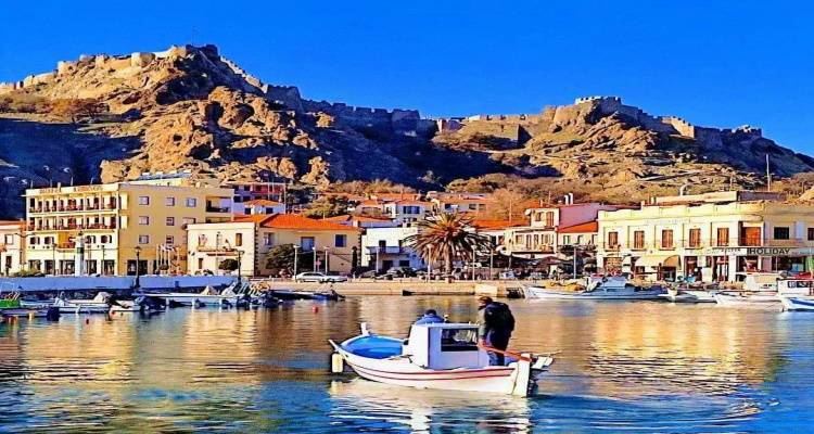 &Alpha;&phi;&iota;έ&rho;&omega;&mu;&alpha; &sigma;&tau;&eta; &Lambda;ή&mu;&nu;&omicron; &alpha;&pi;ό &tau;&eta; &sigma;&epsilon;&lambda;ί&delta;&alpha; &laquo;&Epsilon;&lambda;&lambda;ά&delta;&alpha; &Pi;&alpha;&nu;&tau;&omicron;ύ&raquo;