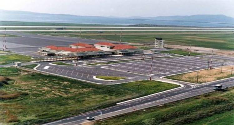 &Epsilon;&Pi;&Alpha;&Lambda; &Mu;&omicron;ύ&delta;&rho;&omicron;&upsilon;: &Sigma;&tau;&omicron;&nu; &pi;ύ&rho;&gamma;&omicron; &epsilon;&lambda;έ&gamma;&chi;&omicron;&upsilon; &tau;&omicron;&upsilon; &alpha;&epsilon;&rho;&omicron;&delta;&rho;&omicron;&mu;ί&omicron;&upsilon; &kappa;&alpha;&iota; &sigma;&tau;&omicron;&nu; &sigma;&tau;&alpha;&theta;&mu;ό &tau;&eta;&sigmaf; &Epsilon;&Mu;&Upsilon;