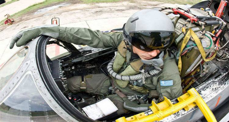 «Readiness» στη Λήμνο: Έτοιμα για απογείωση σε πέντε λεπτά τα ελληνικά μαχητικά