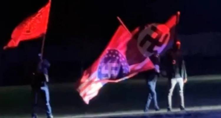 &Mu;&alpha;&sigma;&kappa;&omicron;&phi;ό&rho;&omicron;&iota; &nu;&alpha;&zeta;&iota;&sigma;&tau;έ&sigmaf; &delta;&iota;&alpha;&delta;ή&lambda;&omega;&sigma;&alpha;&nu; έ&xi;&omega; &alpha;&pi;ό &tau;&eta;&nu; &pi;&alpha;&rho;ά&sigma;&tau;&alpha;&sigma;&eta; &laquo;&Tau;&omicron; &eta;&mu;&epsilon;&rho;&omicron;&lambda;ό&gamma;&iota;&omicron; &tau;&eta;&sigmaf; Ά&nu;&nu;&alpha;&sigmaf; &Phi;&rho;&alpha;&nu;&kappa;&raquo;, &tau;&rho;&omicron;&mu;&omicron;&kappa;&rho;&alpha;&tau;ή&theta;&eta;&kappa;&alpha;&nu; &omicron;&iota; &theta;&epsilon;&alpha;&tau;έ&sigmaf;