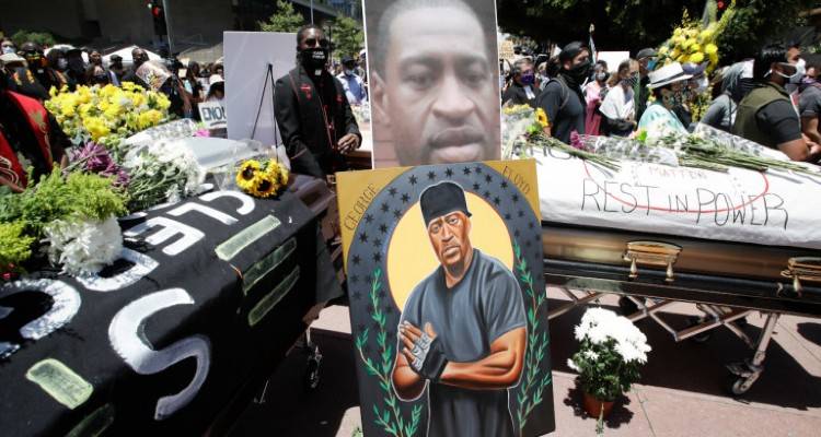 Σήμερα το τελευταίο αντίο στον Τζορτζ Φλόιντ | Στους δρόμους για 14η μέρα οι κάτοικοι στις ΗΠΑ