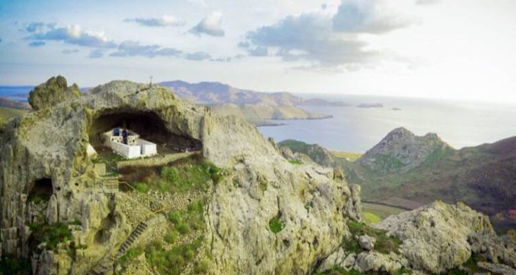 Η Ελλάδα επιχειρεί να επιμηκύνει την τουριστική σεζόν εκτός καλοκαιρινών μηνών