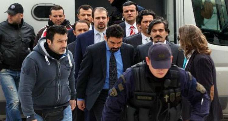 &laquo;&Omicron;&chi;&iota;&raquo; &alpha;&pi;ό &tau;&eta;&nu; &epsilon;&iota;&sigma;&alpha;&gamma;&gamma;&epsilon;&lambda;έ&alpha; &sigma;&tau;&eta;&nu; έ&kappa;&delta;&omicron;&sigma;&eta; &tau;&omega;&nu; 8 &Tau;&omicron;ύ&rho;&kappa;&omega;&nu; | &Alpha;&nu;&alpha;&mu;έ&nu;&epsilon;&tau;&alpha;&iota; &eta; &alpha;&pi;ό&phi;&alpha;&sigma;&eta;