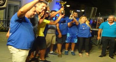 &Lambda;ή&mu;&nu;&omicron;&sigmaf;: &Alpha;&pi;&omicron;&nu;&omicron;&mu;έ&sigmaf;, &delta;ώ&rho;&alpha; &kappa;&alpha;&iota; &gamma;&alpha;&sigma;&tau;&rho;&omicron;&nu;&omicron;&mu;ί&alpha; &sigma;&tau;&eta; &gamma;&iota;&omicron;&rho;&tau;ή &gamma;&iota;&alpha; &tau;&eta; &Rho;&epsilon;&gamma;&kappa;ά&tau;&alpha; &Phi;&iota;&lambda;ί&alpha;&sigmaf; (photos + mp3)