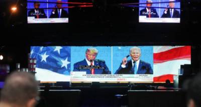 &Alpha;&mu;&epsilon;&rho;&iota;&kappa;&alpha;&nu;&iota;&kappa;έ&sigmaf; &epsilon;&kappa;&lambda;&omicron;&gamma;έ&sigmaf; &theta;&rho;ί&lambda;&epsilon;&rho;: &laquo;&Epsilon;ί&mu;&alpha;&sigma;&tau;&epsilon; &sigma;&epsilon; &tau;&rho;&omicron;&chi;&iota;ά &nu;ί&kappa;&eta;&sigmaf;&raquo;, &lambda;έ&epsilon;&iota; &omicron; &Mu;&pi;ά&iota;&nu;&tau;&epsilon;&nu; | &Tau;&rho;&alpha;&mu;&pi;: &laquo;&Pi;&rho;&omicron;&sigma;&pi;&alpha;&theta;&omicron;ύ&nu; &nu;&alpha; &mu;&alpha;&sigmaf; &kappa;&lambda;έ&psi;&omicron;&upsilon;&nu;&raquo;