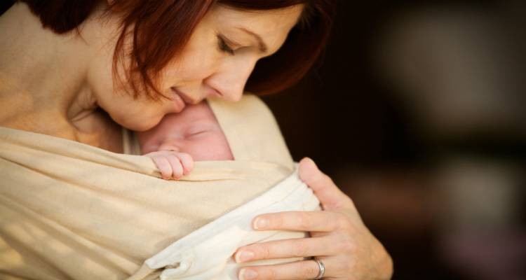 &Sigma;&upsilon;&nu;ά&nu;&tau;&eta;&sigma;&eta; babywearing &sigma;&tau;&omicron;&nu; &Rho;&omega;&mu;έ&iota;&kappa;&omicron; &Gamma;&iota;&alpha;&lambda;ό