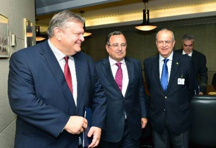 &Delta;ή&lambda;&omega;&sigma;&eta; &Epsilon;&lambda;&lambda;ά&delta;&alpha;&sigmaf;, &Kappa;ύ&pi;&rho;&omicron;&upsilon;, &Alpha;&iota;&gamma;ύ&pi;&tau;&omicron;&upsilon; &gamma;&iota;&alpha; &kappa;&rho;ί&sigma;&iota;&mu;&alpha; &theta;έ&mu;&alpha;&tau;&alpha;