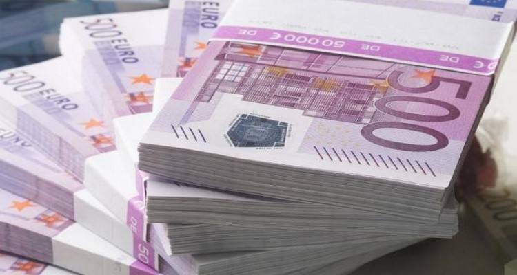 90&chi;&rho;&omicron;&nu;&omicron;&sigmaf; &laquo;&tau;&alpha; &pi;ή&rho;&epsilon; &mu;&alpha;&zeta;ί &tau;&omicron;&upsilon;&raquo;