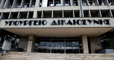 &Omicron;&iota; &sigma;&upsilon;&nu;&tau;ά&xi;&epsilon;&iota;&sigmaf; &sigma;&tau;&omicron; &mu;&iota;&kappa;&rho;&omicron;&sigma;&kappa;ό&pi;&iota;&omicron; &tau;&omega;&nu; &delta;&alpha;&nu;&epsilon;&iota;&sigma;&tau;ώ&nu;: &Rho;&alpha;&nu;&tau;&epsilon;&beta;&omicron;ύ &mu;&epsilon; &tau;&omicron;&nu; &Tau;&sigma;&alpha;&kappa;&alpha;&lambda;ώ&tau;&omicron; &sigma;&tau;&omicron;... &upsilon;&pi;. &Delta;&iota;&kappa;&alpha;&iota;&omicron;&sigma;ύ&nu;&eta;&sigmaf;!