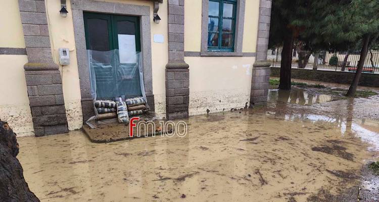 &Alpha;&lambda;&lambda;ά&zeta;&epsilon;&iota; &pi;&rho;&omicron;&sigma;&omega;&rho;&iota;&nu;ά &sigma;&tau;έ&gamma;&eta; &tau;&omicron; 1&omicron; &Nu;&eta;&pi;&iota;&alpha;&gamma;&omega;&gamma;&epsilon;ί&omicron; &Mu;ύ&rho;&iota;&nu;&alpha;&sigmaf; &lambda;ό&gamma;&omega; &epsilon;&rho;&gamma;&alpha;&sigma;&iota;ώ&nu; &mu;&epsilon;&tau;ά &tau;&iota;&sigmaf; έ&nu;&tau;&omicron;&nu;&epsilon;&sigmaf; &beta;&rho;&omicron;&chi;&omicron;&pi;&tau;ώ&sigma;&epsilon;&iota;&sigmaf;