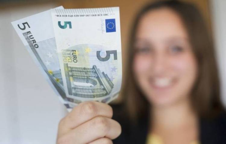 &Epsilon;&iota;&sigma;&iota;&tau;ή&rho;&iota;&omicron; 5 &epsilon;&upsilon;&rho;ώ &sigma;&tau;&alpha; &iota;&alpha;&tau;&rho;&epsilon;ί&alpha; &tau;&omicron;&upsilon; &Pi;&Epsilon;&Delta;&Upsilon;