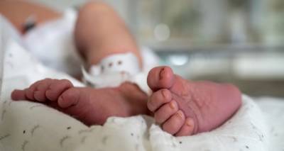 Λάρισα: Βρέφος νοσηλεύεται σε ΜΕΘ με εγκαύματα από καυτό λάδι | Εξαιρετικά κρίσιμη η κατάστασή του