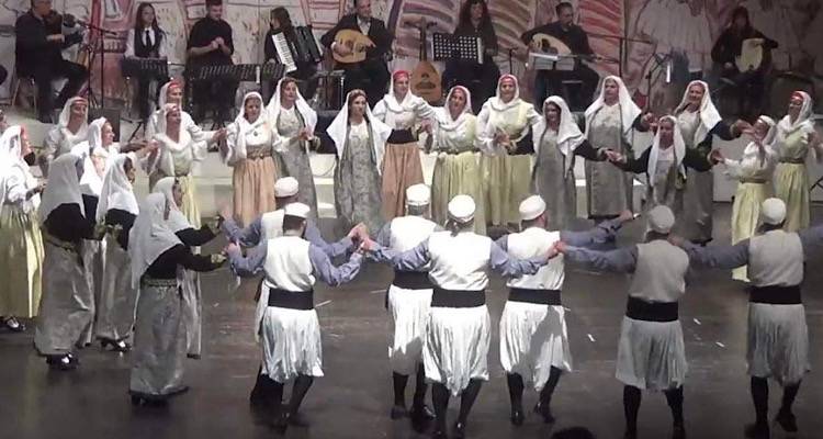 &laquo;&Tau;&alpha; &Tau;&sigma;&rsquo;&mu;&alpha;&nu;&delta;&rho;&iota;&gamma;&iota;&alpha;&nu;ά &kappa;&omicron;&rho;ί&tau;&sigma;&iota;&alpha;&raquo; &sigma;&tau;&omicron; 24&omicron; &Phi;&omicron;&lambda;&kappa;&lambda;&omicron;&rho;&iota;&kappa;ό &Phi;&epsilon;&sigma;&tau;&iota;&beta;ά&lambda; &Kappa;έ&rho;&kappa;&upsilon;&rho;&alpha;&sigmaf; (v&iacute;deo)