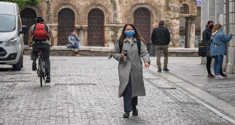 Στα 4.108 τα νέα κρούσματα, 76 θάνατοι, 590 οι διασωληνωμένοι