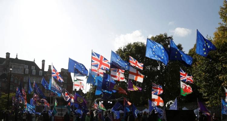 &Beta;&rho;&epsilon;&tau;&alpha;&nu;ί&alpha;: &Mu;&epsilon;&tau;ά&nu;&iota;&omega;&sigma;&alpha;&nu; &gamma;&iota;&alpha; &tau;&omicron; Brexit | &Eta; &pi;&lambda;&epsilon;&iota;&omicron;&psi;&eta;&phi;ί&alpha; &theta;έ&lambda;&epsilon;&iota; &epsilon;&pi;&iota;&sigma;&tau;&rho;&omicron;&phi;ή &sigma;&tau;&eta;&nu; &Epsilon;&Epsilon;