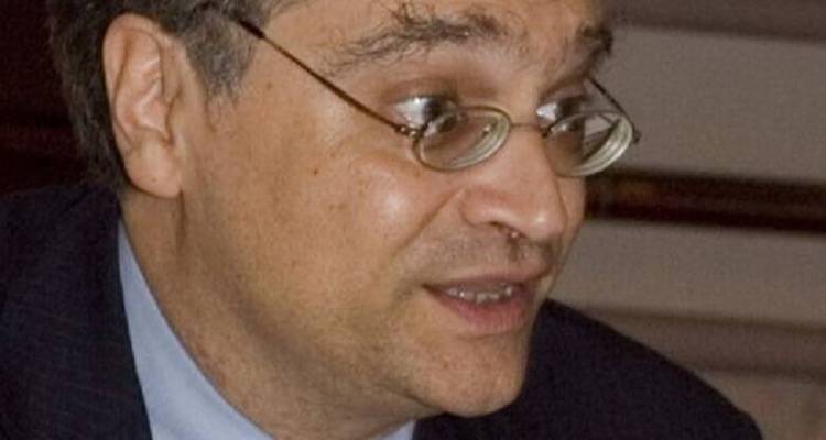 &Omicron; &Pi;&rho;ύ&tau;&alpha;&nu;&eta;&sigmaf; &tau;&omicron;&upsilon; &Pi;&alpha;&nu;&epsilon;&pi;&iota;&sigma;&tau;&eta;&mu;ί&omicron;&upsilon; &Alpha;&iota;&gamma;&alpha;ί&omicron;&upsilon; &Alpha;&nu;&delta;&rho;έ&alpha;&sigmaf; &Tau;&rho;&omicron;ύ&mu;&pi;&eta;&sigmaf; &sigma;&tau;&omicron;&nu; Fm 100: &laquo;&Tau;&omicron; &Pi;&alpha;&nu;&epsilon;&pi;&iota;&sigma;&tau;&eta;&mu;&iota;&alpha;&kappa;ό &Tau;&mu;ή&mu;&alpha; &delta;&epsilon;&nu; &phi;&epsilon;ύ&gamma;&epsilon;&iota; &alpha;&pi;ό &tau;&eta; &Lambda;ή&mu;&nu;&omicron;, &pi;ά&mu;&epsilon; ό&lambda;&omicron;&iota; &mu;&alpha;&zeta;ί &nu;&alpha; &tau;&omicron; &mu;&epsilon;&gamma;&alpha;&lambda;ώ&sigma;&omicron;&upsilon;&mu;&epsilon;&raquo;