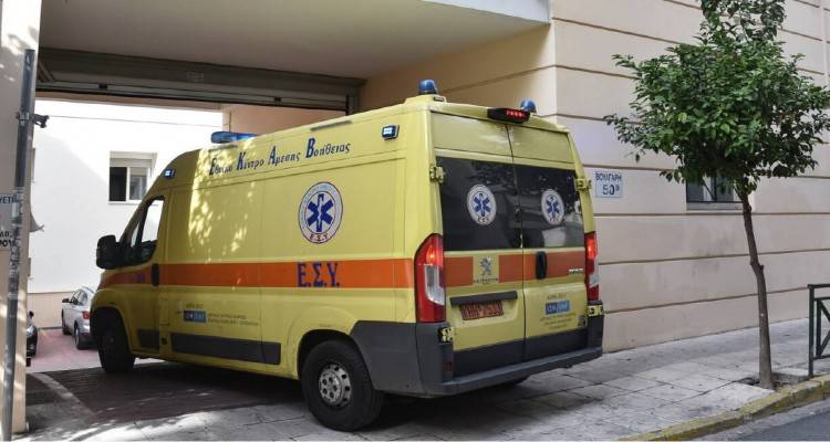 Κορωνοϊός: Έρευνα για τα αίτια θανάτου 65χρονης στο Ίλιον | Είχε εμβολιαστεί μισή ώρα πριν