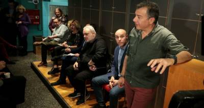 &Tau;&iota; &theta;&alpha; &kappa;ά&nu;&epsilon;&iota; &tau;&omicron; &Pi;&omicron;&tau;ά&mu;&iota; &mu;&epsilon;&tau;ά &tau;&alpha; &laquo;&nu;&alpha;&iota;&raquo;, &tau;&alpha; &laquo;ό&chi;&iota;&raquo; &kappa;&alpha;&iota; &tau;&alpha; &laquo;ί&sigma;&omega;&sigmaf;&raquo; &gamma;&iota;&alpha; &tau;&eta;&nu; &Sigma;&upsilon;&mu;&phi;&omega;&nu;ί&alpha; &tau;&omega;&nu; &Pi;&rho;&epsilon;&sigma;&pi;ώ&nu;