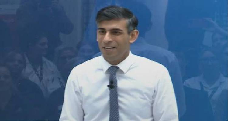 Βρετανία: Επικρίνεται από την αξιωματική αντιπολίτευση ο πρωθυπουργός Ρίσι Σούνακ για τον χειρισμό της υπόθεσης Ζαχάουι