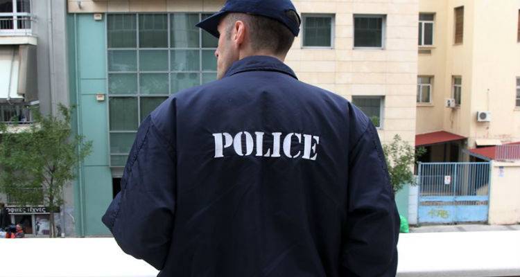 &Eta; &pi;&rho;ώ&eta;&nu; &sigma;ύ&zeta;&upsilon;&gamma;&omicron;&sigmaf; &kappa;&alpha;&tau;&alpha;&gamma;&gamma;έ&lambda;&lambda;&epsilon;&iota; &gamma;&iota;&alpha; &tau;&omicron;&nu; &sigma;&upsilon;&nu;&tau;&alpha;&xi;&iota;&omicron;ύ&chi;&omicron; &alpha;&sigma;&tau;&upsilon;&nu;&omicron;&mu;&iota;&kappa;ό &sigma;&tau;&eta; &Lambda;ά&rho;&iota;&sigma;&alpha;: &Tau;&alpha; &kappa;&omicron;&rho;ί&tau;&sigma;&iota;&alpha; &pi;&omicron;&upsilon; &beta;ί&alpha;&zeta;&epsilon; ή&tau;&alpha;&nu; &omicron;&iota; &alpha;&delta;&epsilon;&lambda;&phi;έ&sigmaf; &mu;&omicron;&upsilon;
