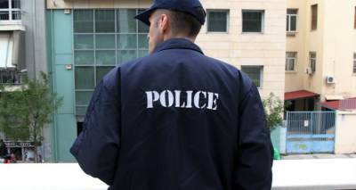 &Eta; &pi;&rho;ώ&eta;&nu; &sigma;ύ&zeta;&upsilon;&gamma;&omicron;&sigmaf; &kappa;&alpha;&tau;&alpha;&gamma;&gamma;έ&lambda;&lambda;&epsilon;&iota; &gamma;&iota;&alpha; &tau;&omicron;&nu; &sigma;&upsilon;&nu;&tau;&alpha;&xi;&iota;&omicron;ύ&chi;&omicron; &alpha;&sigma;&tau;&upsilon;&nu;&omicron;&mu;&iota;&kappa;ό &sigma;&tau;&eta; &Lambda;ά&rho;&iota;&sigma;&alpha;: &Tau;&alpha; &kappa;&omicron;&rho;ί&tau;&sigma;&iota;&alpha; &pi;&omicron;&upsilon; &beta;ί&alpha;&zeta;&epsilon; ή&tau;&alpha;&nu; &omicron;&iota; &alpha;&delta;&epsilon;&lambda;&phi;έ&sigmaf; &mu;&omicron;&upsilon;