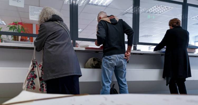 &Phi;&omega;&tau;&omicron;&gamma;&rho;&alpha;&phi;ί&alpha;: INTIMENEWS/&Chi;&Alpha;&Lambda;&Kappa;&Iota;&Omicron;&Pi;&Omicron;&Upsilon;&Lambda;&Omicron;&Sigma; &Nu;&Iota;&Kappa;&Omicron;&Sigma;