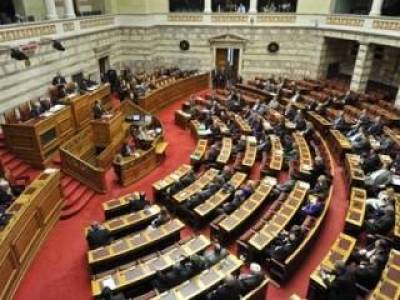 Χάος στη Βουλή. Διεκόπη η συνεδρίαση (Βίντεο)
