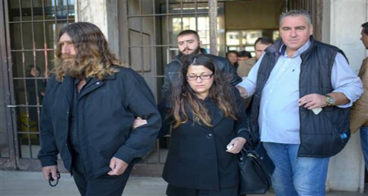 &Mu;&epsilon; &tau;&iota;&sigmaf; &kappa;&alpha;&tau;&alpha;&theta;έ&sigma;&epsilon;&iota;&sigmaf; &tau;&omega;&nu; &gamma;&omicron;&nu;&iota;ώ&nu; &tau;&omicron;&upsilon; &Beta;&alpha;&gamma;&gamma;έ&lambda;&eta; &Gamma;&iota;&alpha;&kappa;&omicron;&upsilon;&mu;ά&kappa;&eta; &xi;&epsilon;&kappa;ί&nu;&eta;&sigma;&epsilon; &eta; &delta;ί&kappa;&eta;