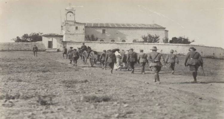 &Omicron;&iota; &laquo;&Phi;ί&lambda;&omicron;&iota; &tau;&omega;&nu; ANZAC &alpha;&pi;ό &tau;&eta; &Lambda;ή&mu;&nu;&omicron;&raquo; &delta;&eta;&mu;&iota;&omicron;&upsilon;&rho;&gamma;&omicron;ύ&nu; &mu;&omicron;&upsilon;&sigma;&epsilon;ί&omicron; &kappa;&alpha;&iota; &alpha;&nu;&alpha;&zeta;&eta;&tau;&omicron;ύ&nu; &epsilon;&upsilon;&rho;ή&mu;&alpha;&tau;&alpha; &tau;&omicron;&upsilon; &Alpha;' &Pi;&alpha;&gamma;&kappa;&omicron;&sigma;&mu;ί&omicron;&upsilon; &Pi;&omicron;&lambda;έ&mu;&omicron;&upsilon;