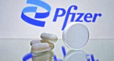 &Omicron; FDA ά&nu;&alpha;&psi;&epsilon; &tau;&omicron; &laquo;&pi;&rho;ά&sigma;&iota;&nu;&omicron; &phi;&omega;&sigmaf;&raquo; &gamma;&iota;&alpha; &chi;&omicron;&rho;ή&gamma;&eta;&sigma;&eta; &tau;&omicron;&upsilon; &chi;&alpha;&pi;&iota;&omicron;ύ &tau;&eta;&sigmaf; Pfizer