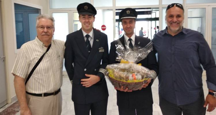 Έφτασαν οι πρώτες πτήσεις τσάρτερ στη Λήμνο (photos)